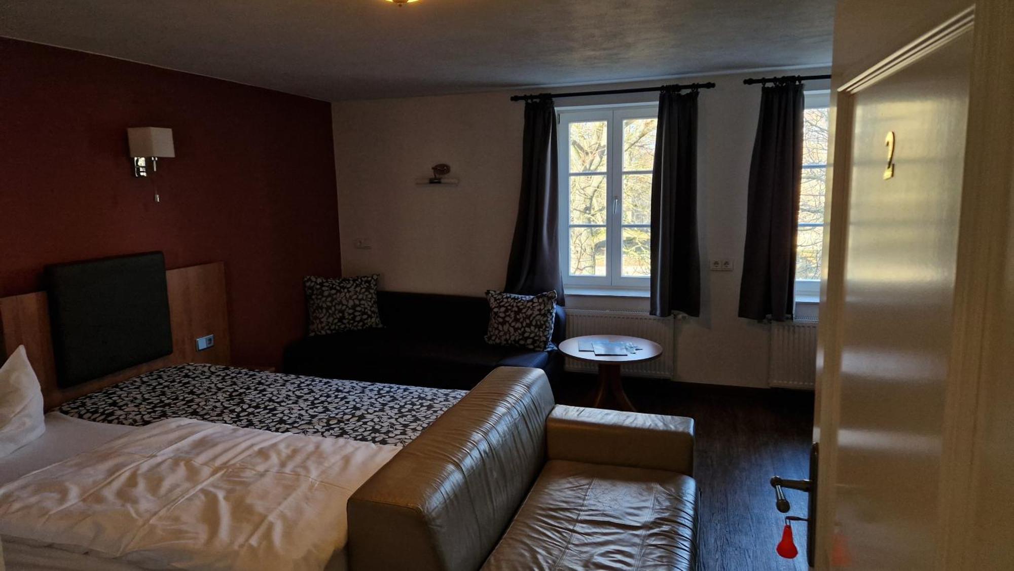 Hotel Garni Demmel & Cie Rohrsheim Ngoại thất bức ảnh