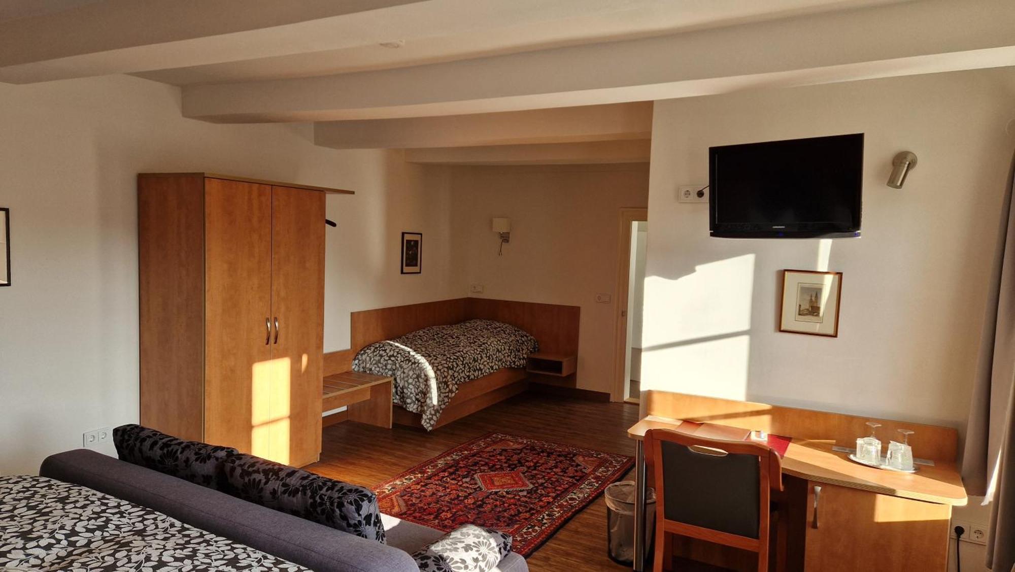 Hotel Garni Demmel & Cie Rohrsheim Ngoại thất bức ảnh