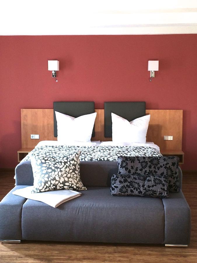 Hotel Garni Demmel & Cie Rohrsheim Ngoại thất bức ảnh